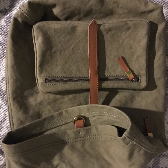 Madewell Canvas Foldover Backpack Bag - Picture 2 of 2